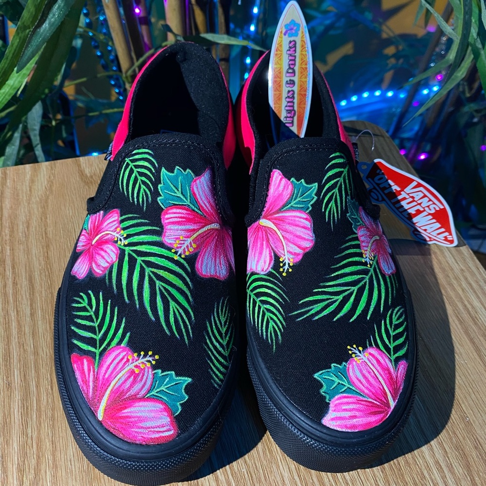 HIBISCUS CUSTOM VANS hand painted by “Lights & Darks”- 7.5 women’s